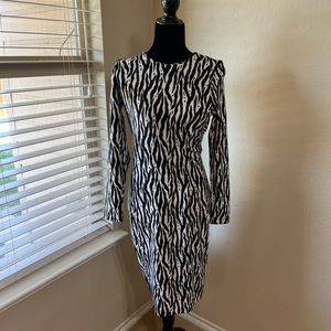 Gorgeous body-con Dress